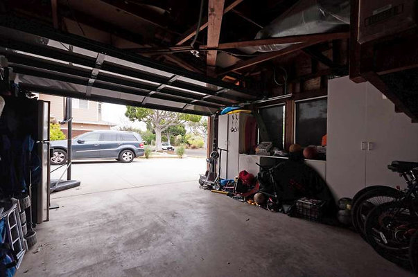 10479 garage 1