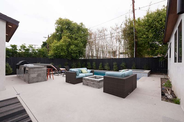 10479 patio 2
