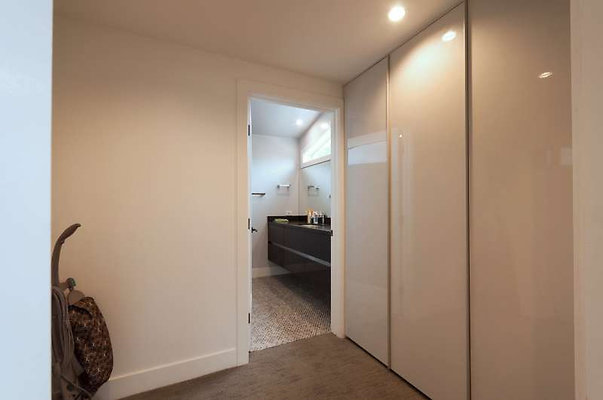 10479 room 4