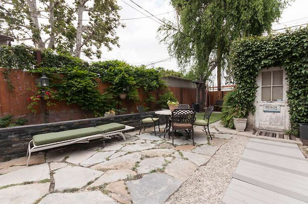 8192 patio 3
