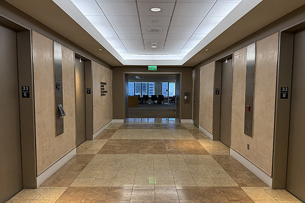 33rdFl0877