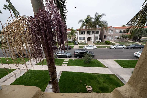 10999 balcony 2