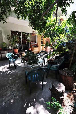 8891 patio 5