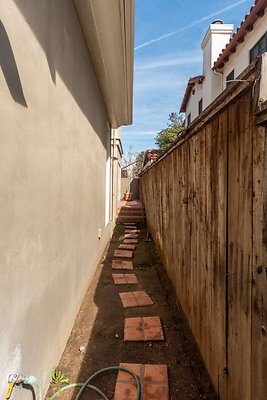 13987 side 1
