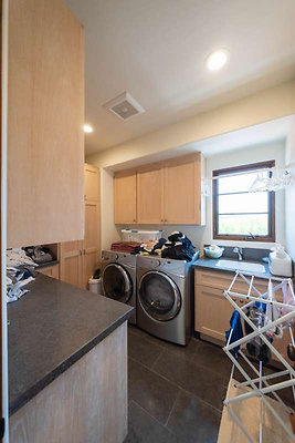11545 laundry 1