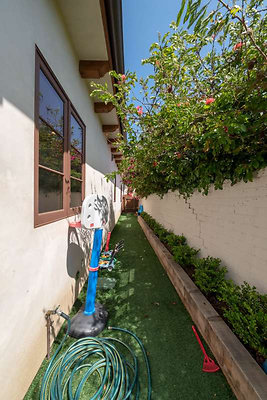 11545 garden 2