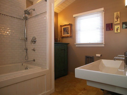 8241 bath 1