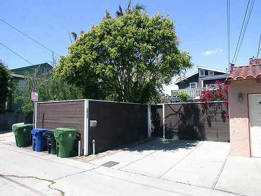 8241 alley 3