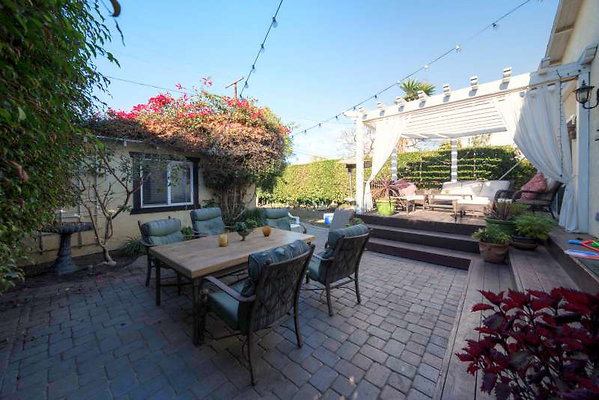 10892 patio 2
