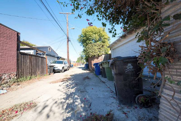 10892 alley 2