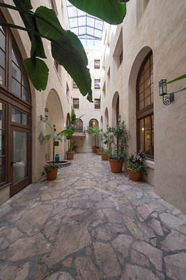11705 courtyard 6