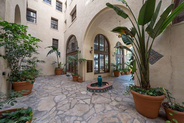 11705 courtyard 1