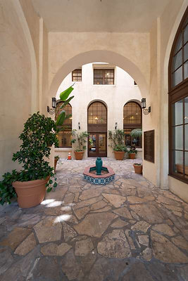 11705 courtyard 4