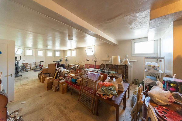 12723 basement 8