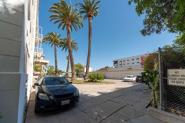 12723 parking 1