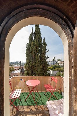 13991 apartment 8
