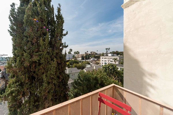 13991 apartment 9