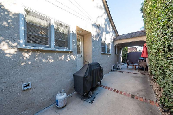 11420 carport 2