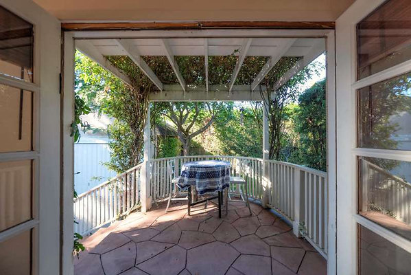 11420 balcony 1