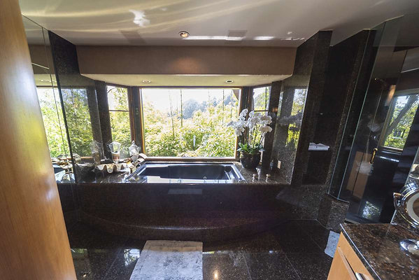 13769 bath 7