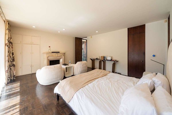 13851 bed 4