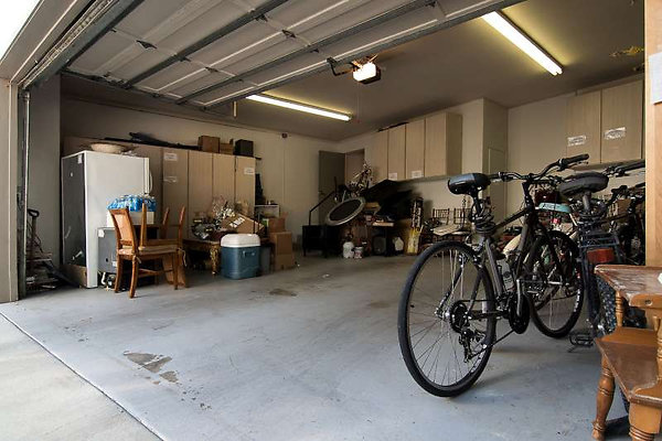 9883 garage 2