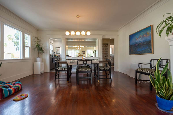 13146 dining 5