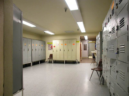 8525 locker 1