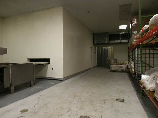 8525 warehouse 33