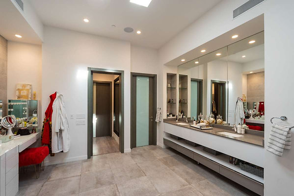 12920 bath 3