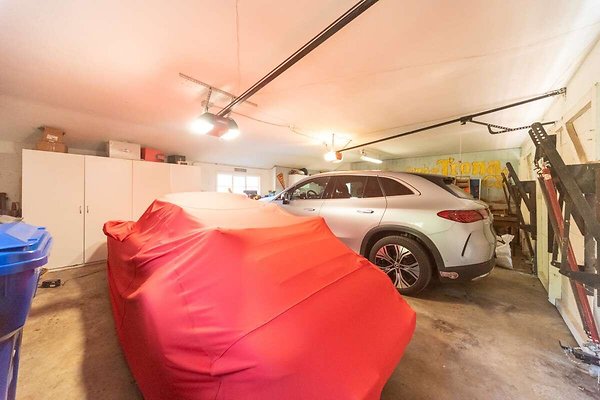 14023 garage 1