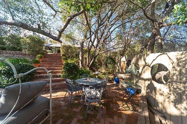 14023 patio 11