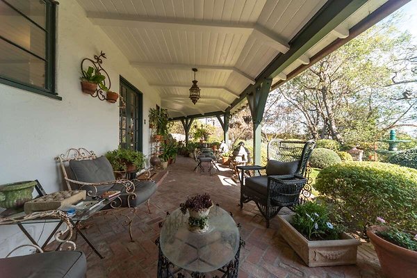 14023 patio 1