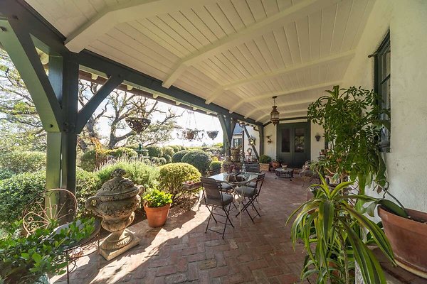 14023 patio 5