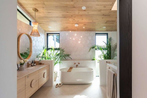 13997 bath 1