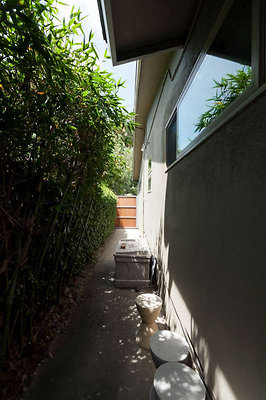 10509 side 1