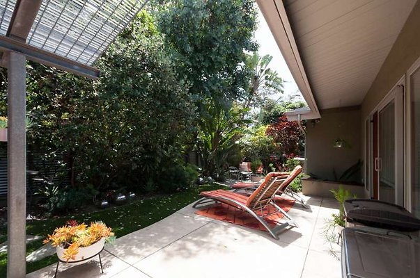 10509 patio 9