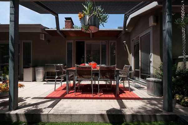 10509 patio 10