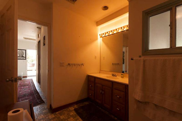 10043 bath 6