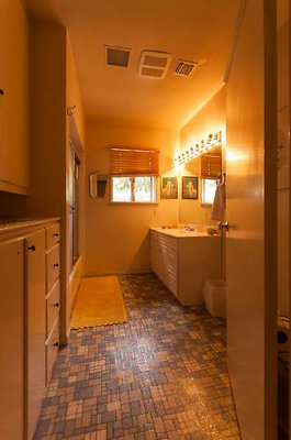 10043 bath 2