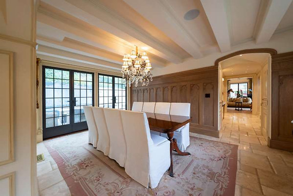 11393 dining 1