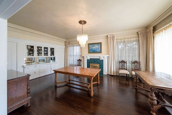 11892 dining 2