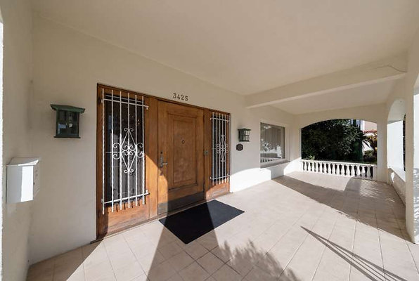 11892 porch 1