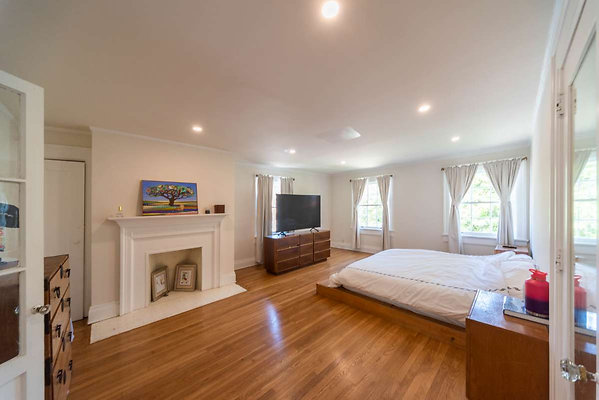 12394 bed 1