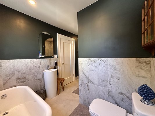 12394 bath 2