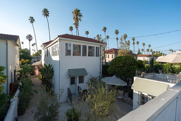 12961 balcony 12