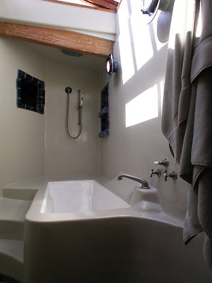 8318 bath 2