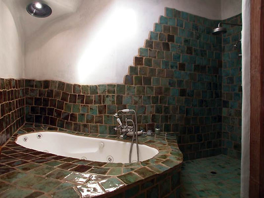 8318 bath 8