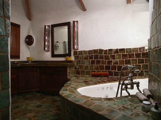 8318 bath 6