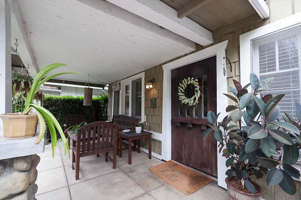 10664 porch 1